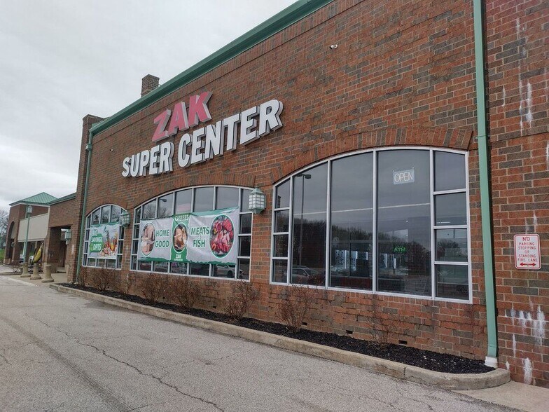 More Photos Of 22707-22807 Rockside Rd, Bedford Unknown For Lease