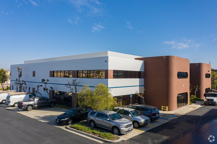 More Photos Of 357 Van Ness Way, Torrance Unknown For Lease