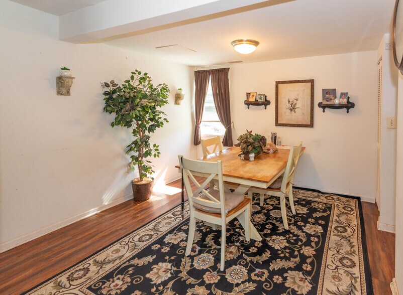 More Photos Of 1214 Walker Ave, Baltimore Apartments For Sale