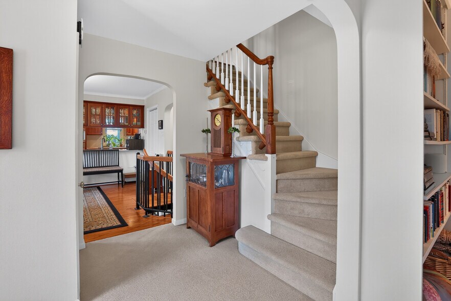 More Photos Of 3554-3556 Woodcrest Ave, Newtown Square Apartments For Sale