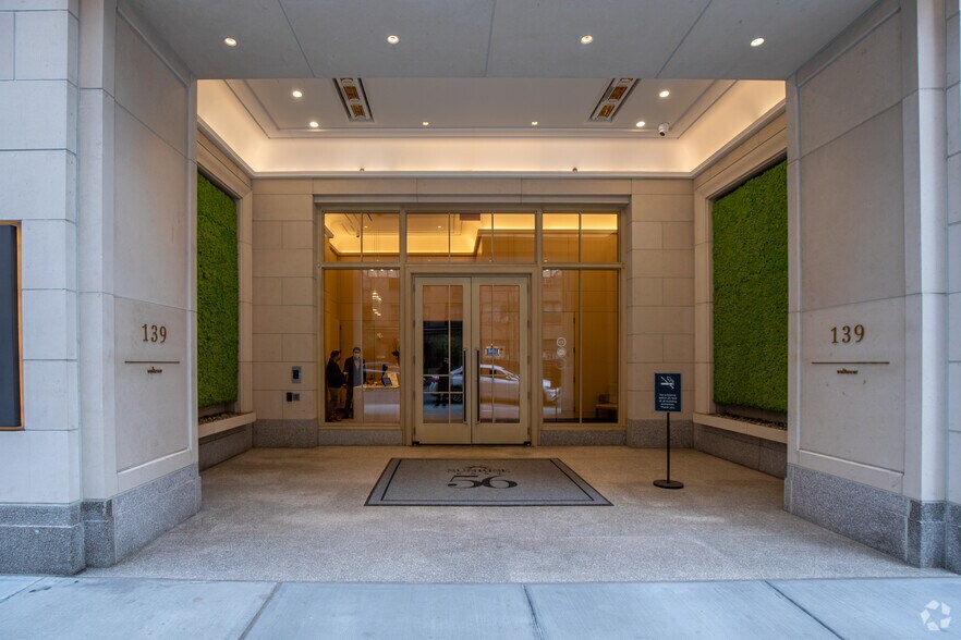 More Photos Of 685 Lexington Ave, New York Healthcare For Sale