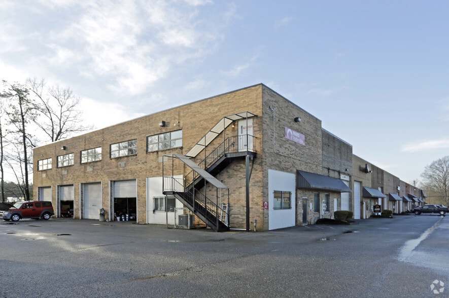 More Photos Of 7708-7732 Old Alexandria Ferry Rd, Clinton Warehouse For Lease