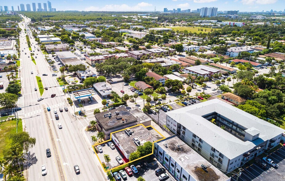 More Photos Of 1870 NE 163rd St, Miami Storefront Retail Office For Lease