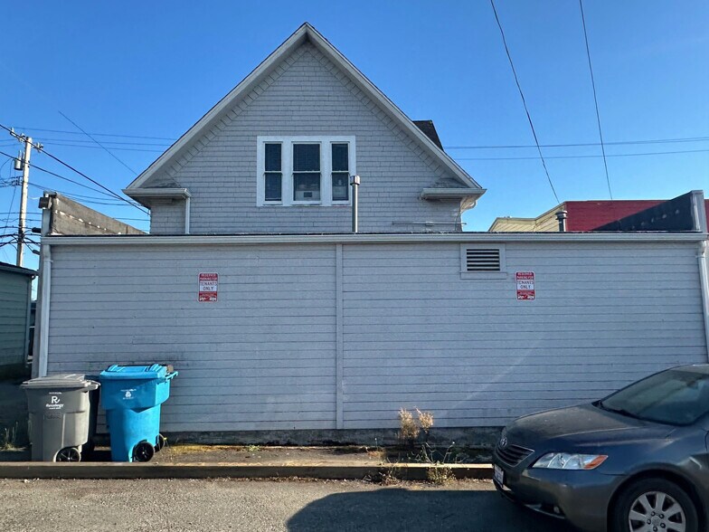 More Photos Of 511 Henderson St, Eureka Storefront Retail Residential For Sale