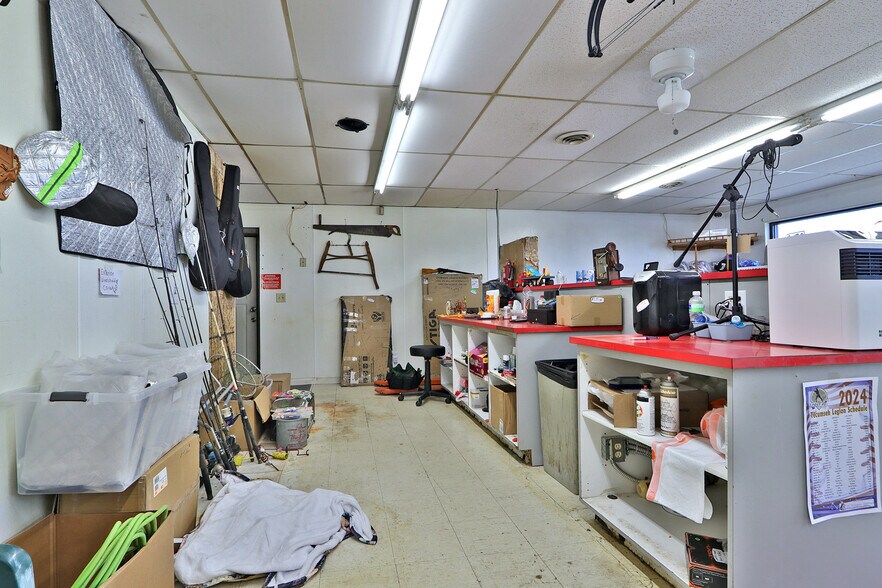 More Photos Of 472 12th St, Tecumseh General Retail For Sale
