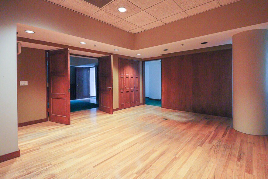 More Photos Of 108-122 W Jefferson St, Syracuse Office Residential For Sale