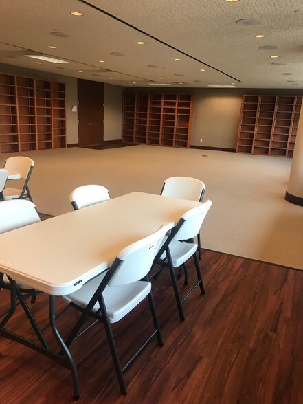 More Photos Of 500 Chestnut St, Abilene Office For Lease