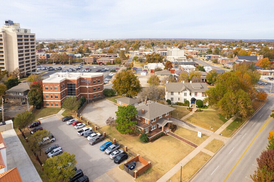 More Photos Of 1319 N Classen Dr, Oklahoma City Office For Lease