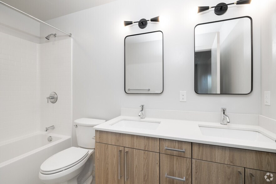 More Photos Of 2550 W Targee St, Boise Apartments For Sale