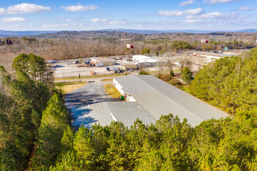 More Photos Of 520 Lovers Lane Rd, Calhoun Warehouse For Sale