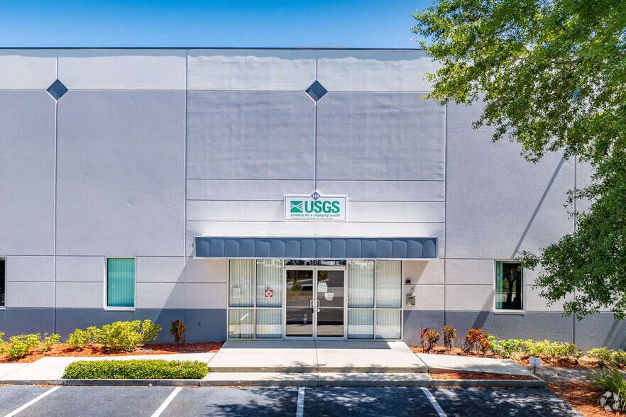 More Photos Of 4446 Pet Ln, Lutz Unknown For Lease