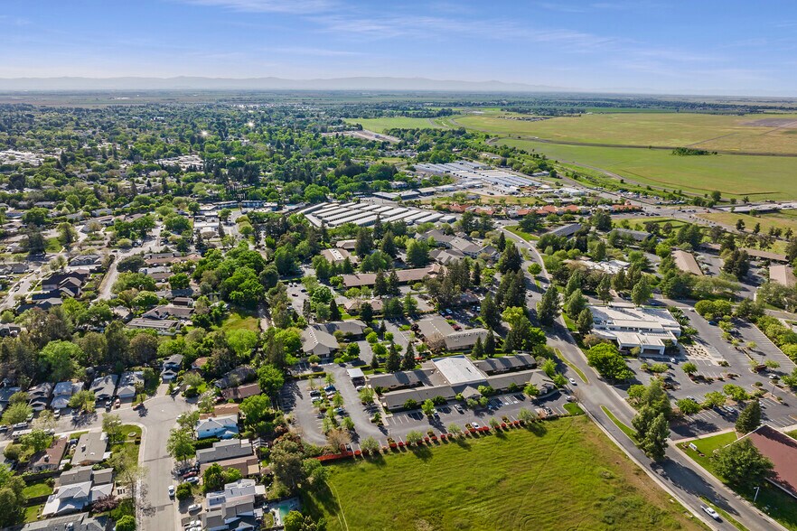 More Photos Of 1367 E Lassen Ave, Chico Office For Sale