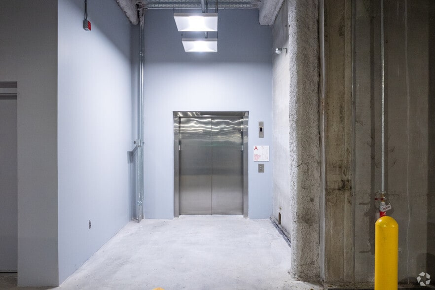 More Photos Of 28-10 Whitestone Expy, Queens Warehouse For Lease