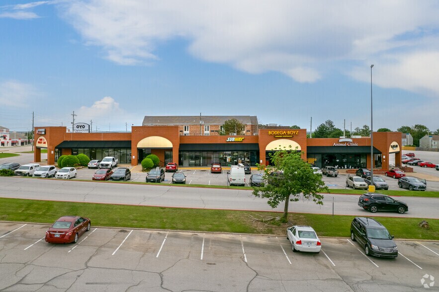 More Photos Of 8226-8316 E 61st St, Tulsa Unknown For Lease