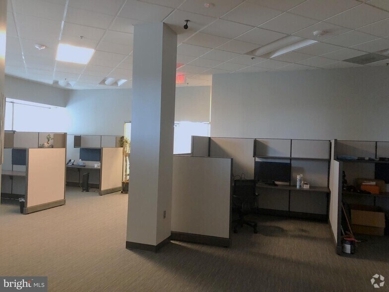 More Photos Of 4201 Northview Dr, Bowie Office For Lease