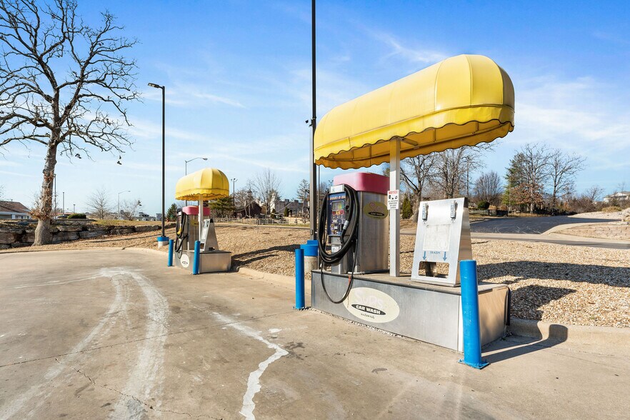 More Photos Of 2876 Green Mountain Dr, Branson Carwash For Sale