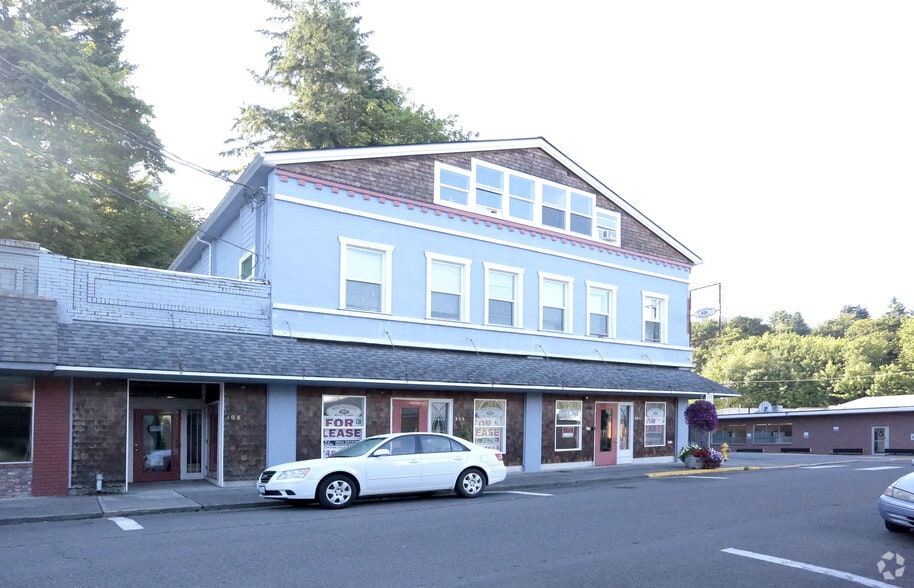 More Photos Of 300-308 NE 1st St, Winlock Storefront Retail Residential For Lease