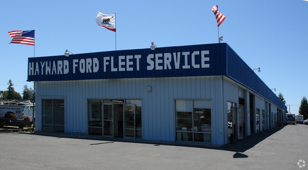 More Photos Of 25789 Dollar St, Hayward Auto Repair For Lease