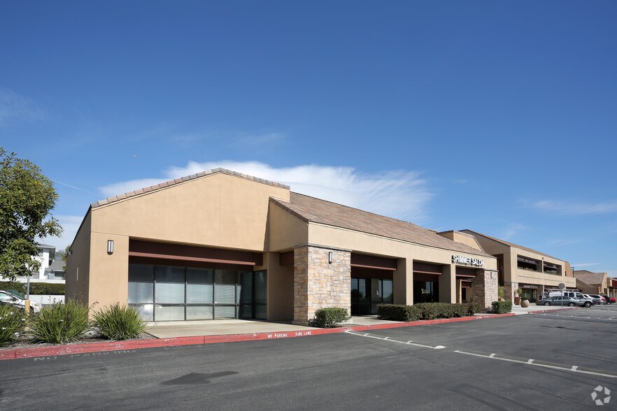 More Photos Of 559 N Mountain Ave, Upland Unknown For Lease