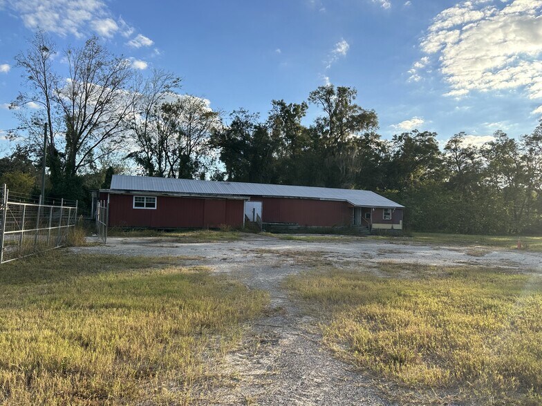 More Photos Of 13046 SW Sr-45, Archer General Retail For Sale