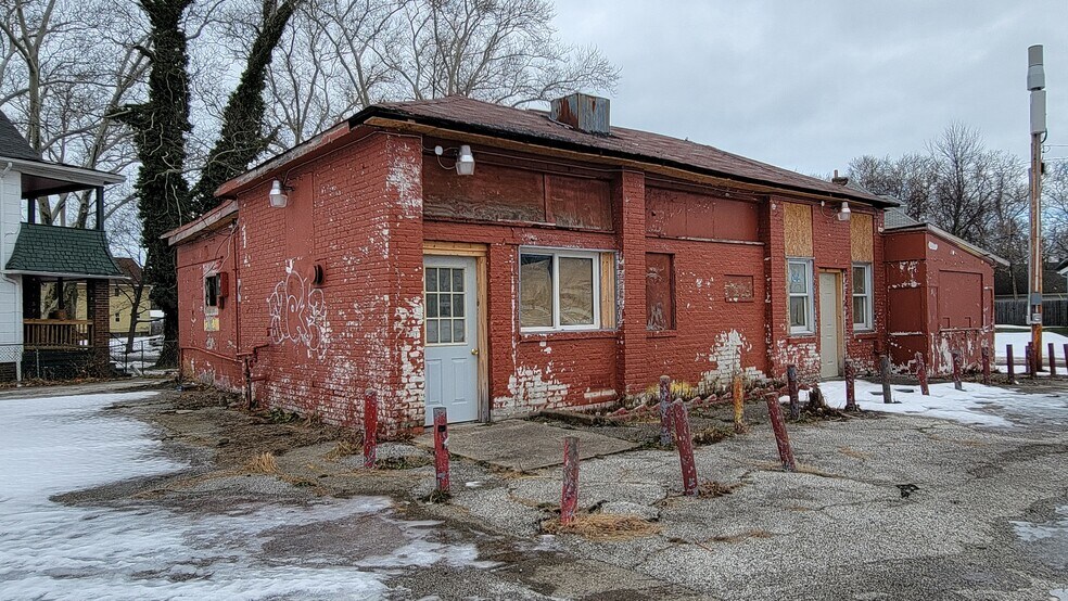 Primary Photo Of 1706 Hayden Ave, East Cleveland Auto Dealership For Sale
