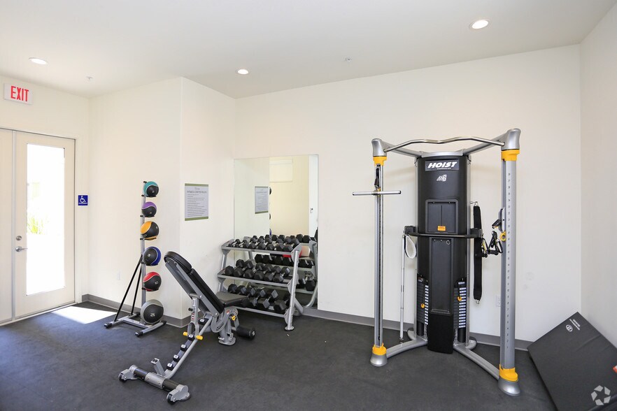 More Photos Of 422 S Lake St, Los Angeles Apartments For Sale