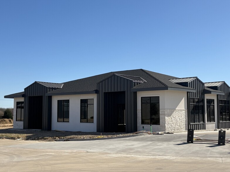 Primary Photo Of , Fort Worth Office For Sale