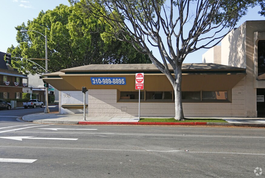 More Photos Of 936 E Green St, Pasadena Loft Creative Space For Lease