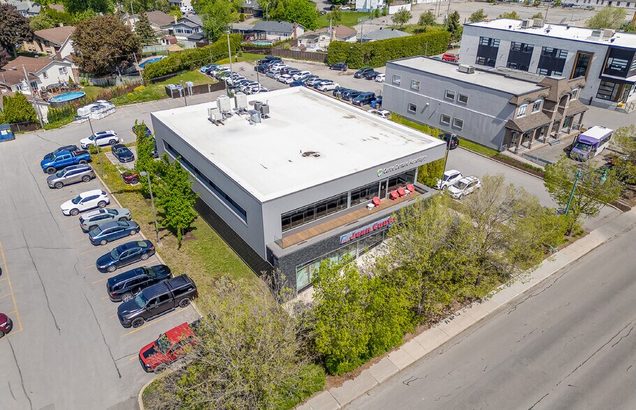 More Photos Of 557 Rue Notre-Dame, Repentigny Office For Sale