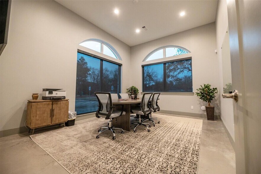 More Photos Of 316 Morningside Dr, Friendswood Loft Creative Space For Sale