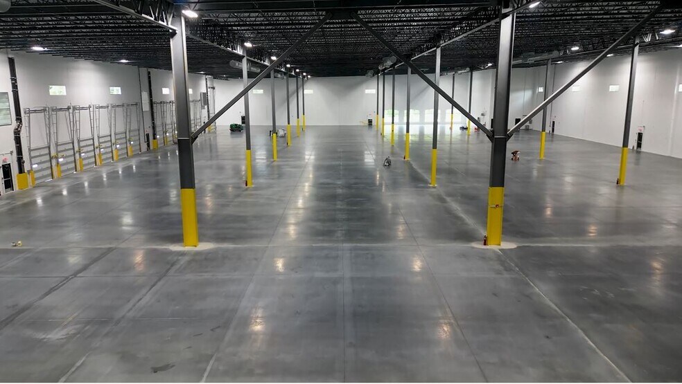 More Photos Of 545 Washington Street, Wrentham Warehouse For Lease