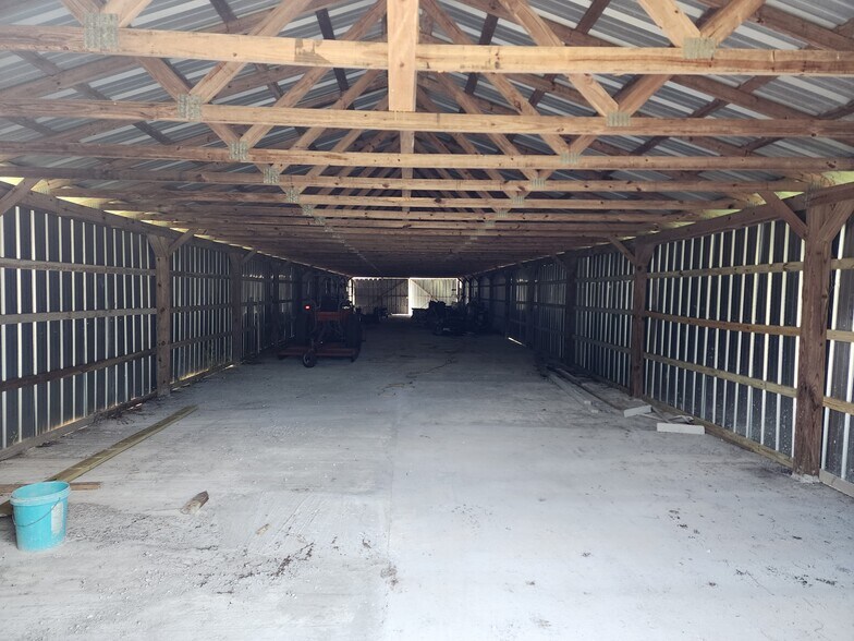 More Photos Of Watkins Rd, Haines City Warehouse For Lease