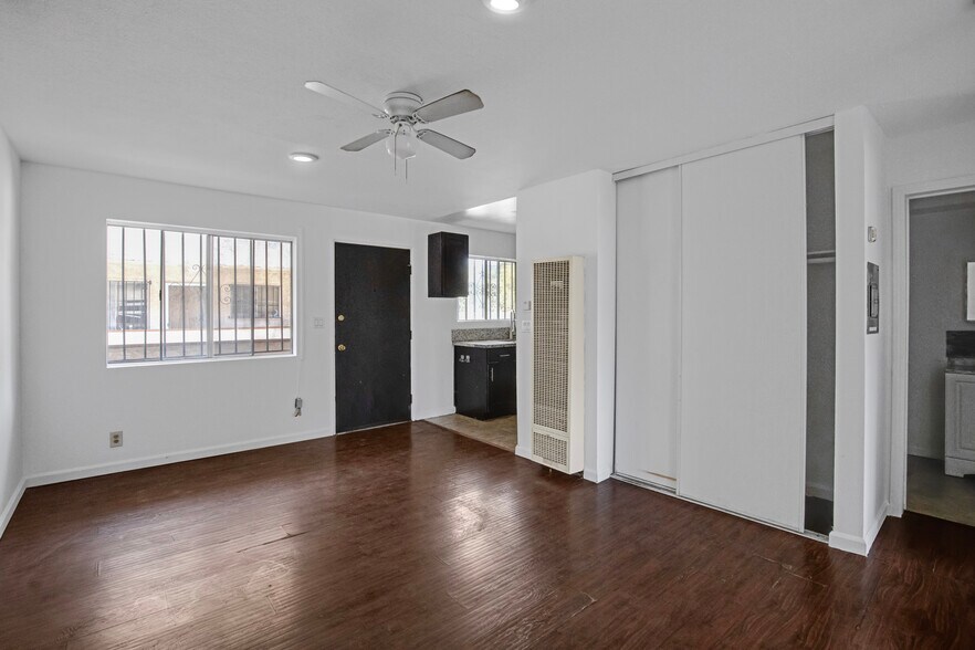 More Photos Of 3405 N Figueroa St, Los Angeles Apartments For Sale
