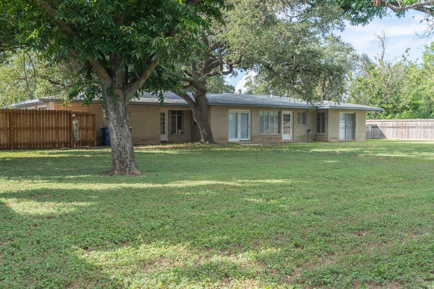 More Photos Of 310 Pfeil Rd, Cibolo Medical For Lease