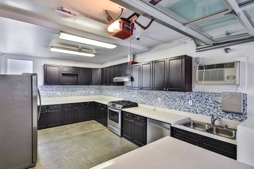 More Photos Of 8273-8277 Beverly Blvd, Los Angeles Loft Creative Space For Lease