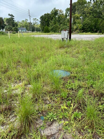 More Photos Of 6023 Kingsley Lake Dr, Starke Service Station For Sale