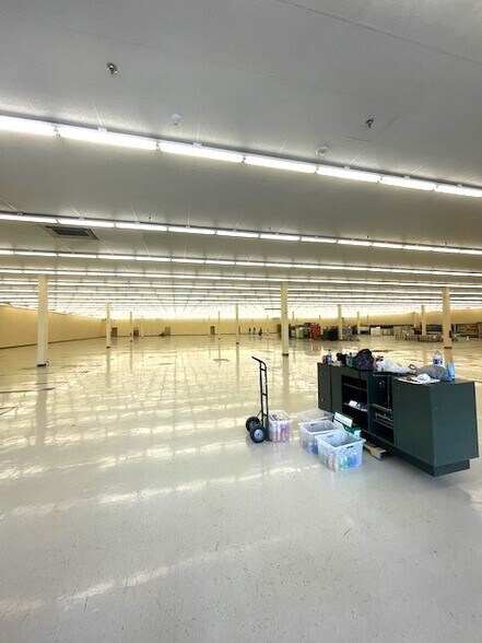 More Photos Of 21759 State Road 7, Boca Raton Freestanding For Lease