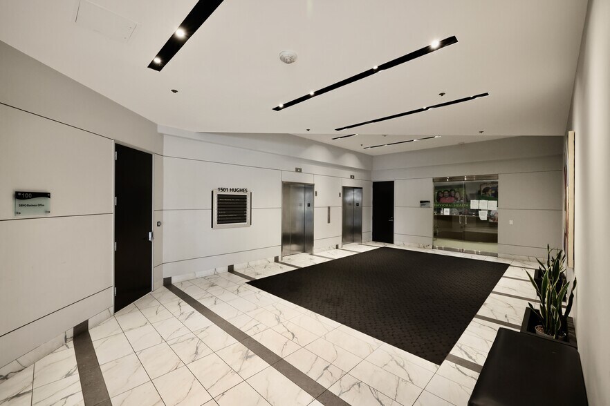 More Photos Of 1501 Hughes Way, Long Beach Office Residential For Lease