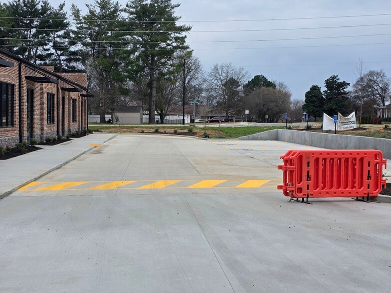 More Photos Of 601 River Rock Blvd, Murfreesboro Warehouse For Lease