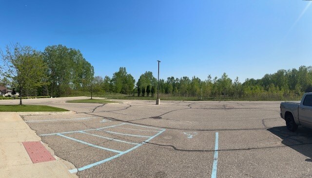 More Photos Of 5084 Villa Linde Pky, Flint Medical For Lease