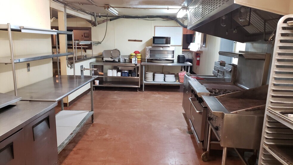 More Photos Of 3746 Mount Pleasant Rd, Sherrills Ford Restaurant For Lease