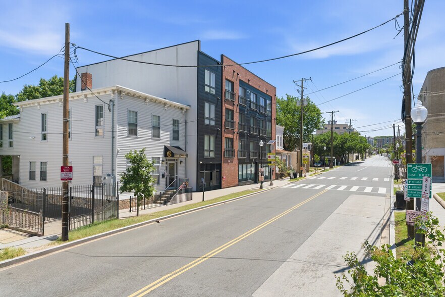 More Photos Of 1512 Marion Barry Ave SE, Washington Office For Sale