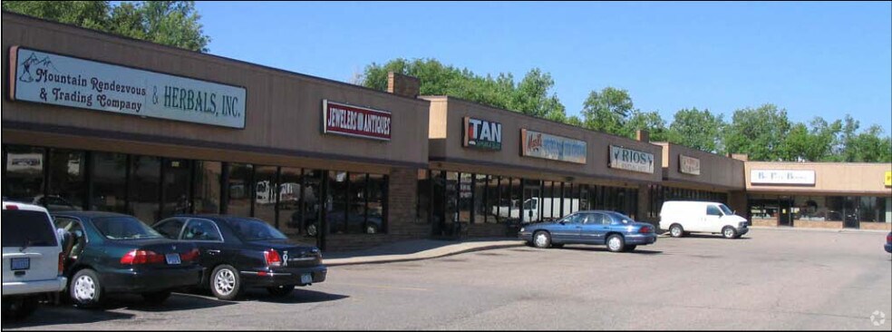 More Photos Of 8000-8054 W Jewell Ave, Denver General Retail For Lease