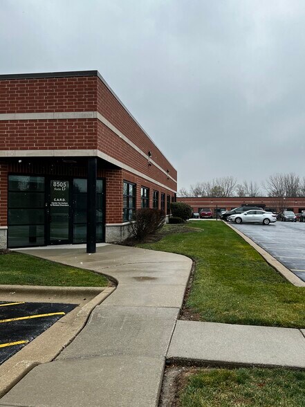 More Photos Of 8505 W 183rd St, Tinley Park Medical For Lease