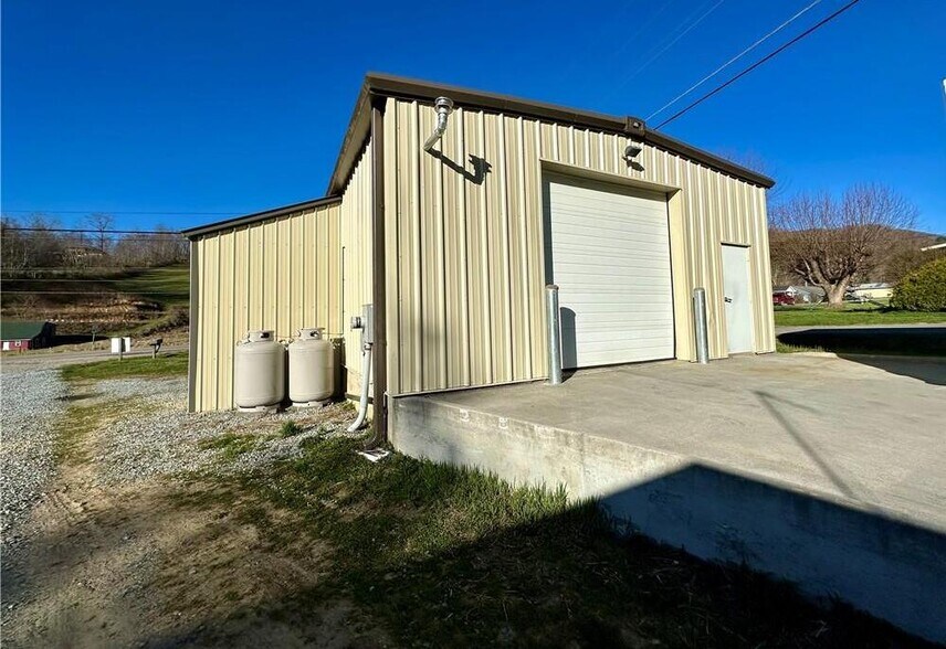 More Photos Of 4965 US Highway 421 N, Vilas Industrial For Lease