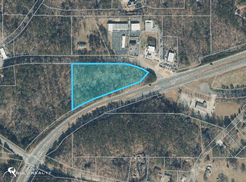 More Photos Of 2532 Highway 92, Acworth General Retail For Lease