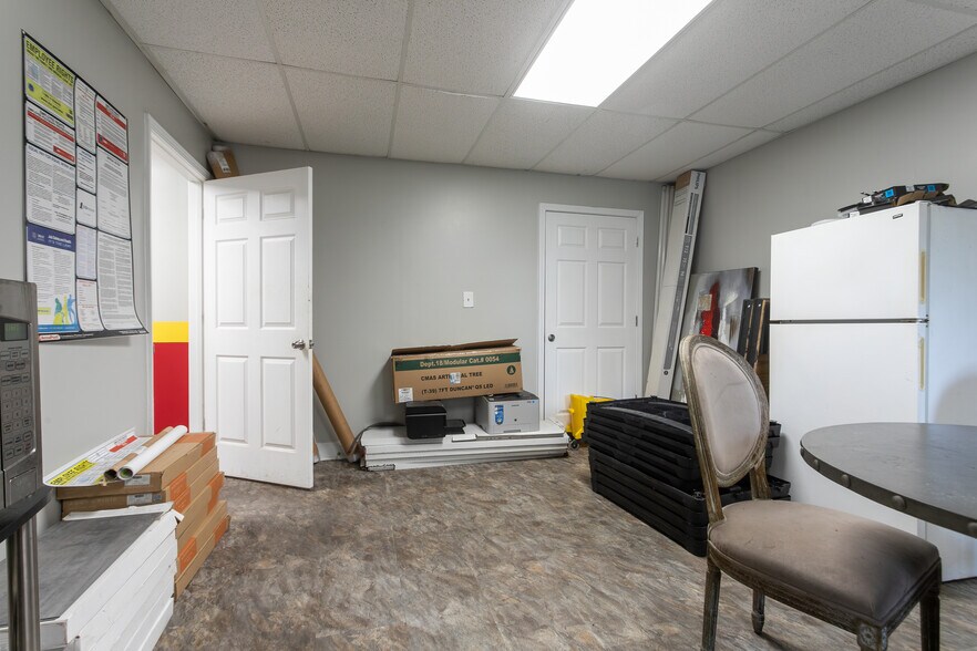 More Photos Of 2005 McGee Rd, Snellville Service For Sale