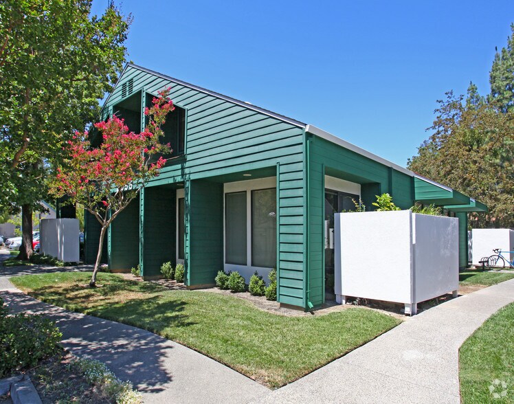 Primary Photo Of 2055 Anderson Rd, Davis Office For Lease