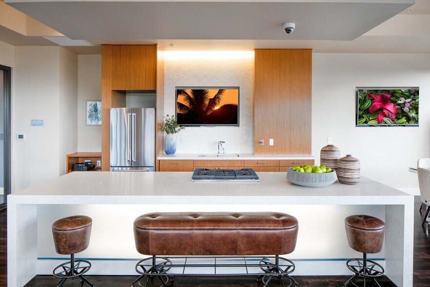 More Photos Of 1221 SW 11th Ave, Portland Apartments For Lease