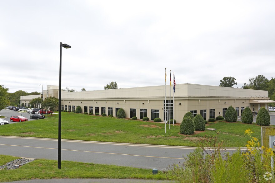 Primary Photo Of 1830 Macmillan Park Dr, Fort Mill Office For Sale